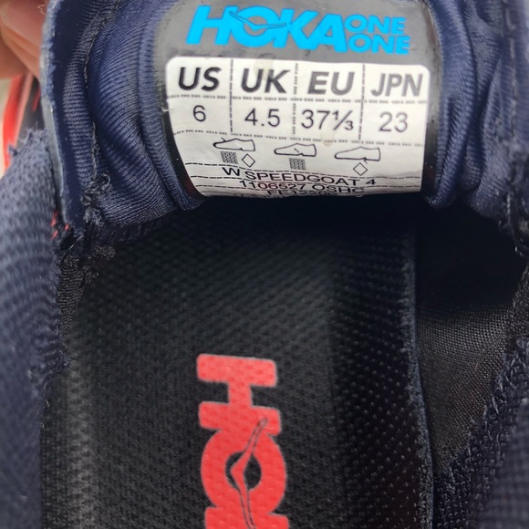 SOLD - Hoka One One Speedgoat 4 - Picture 2 of 5